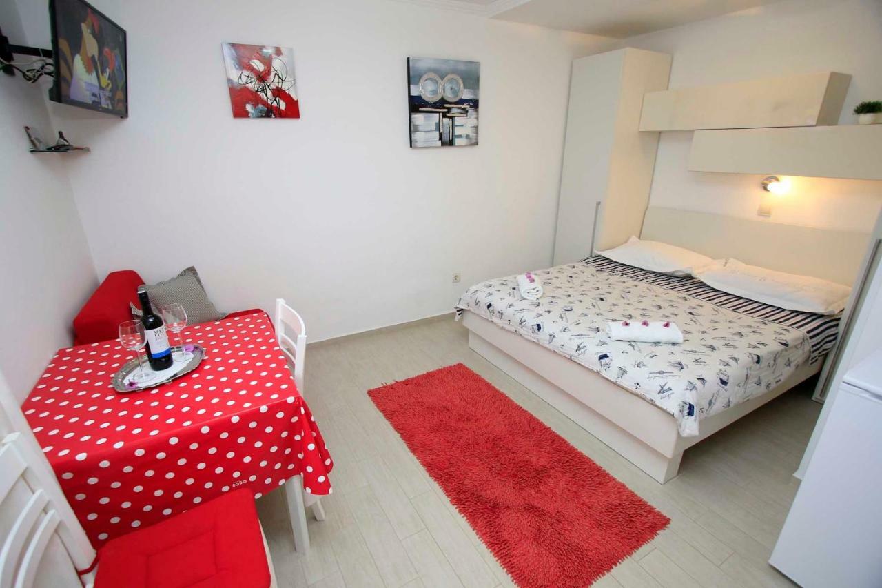 Apartmani Ivona & Ivo Makarska Extérieur photo